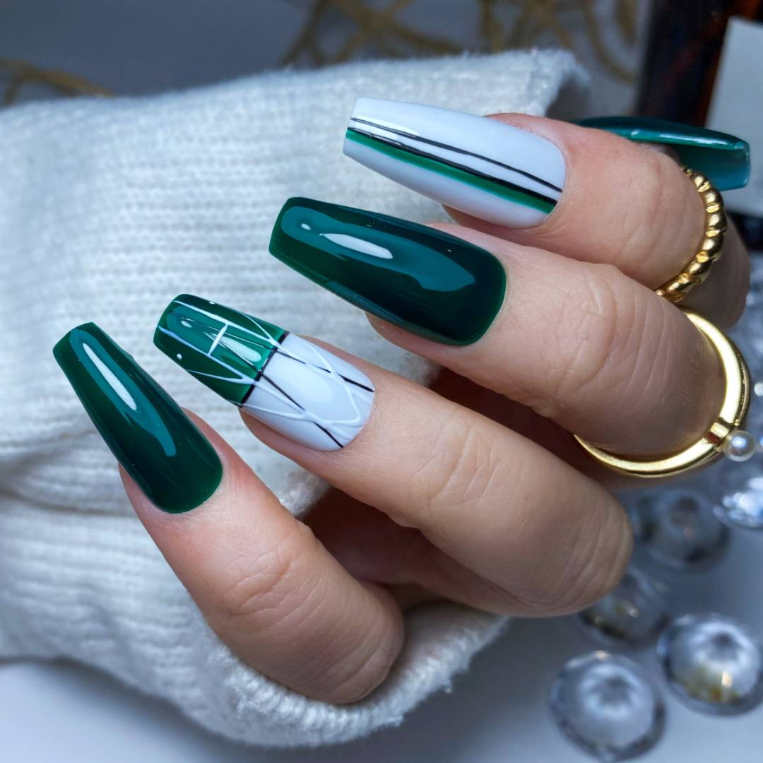 Gel Polish UV Hybrid Nerdo Verdo 6 ml - 707 | Yoshi | Green Gel Polish UV Hybrid Nerdo Verdo 6 ml - 707 - Image 2
